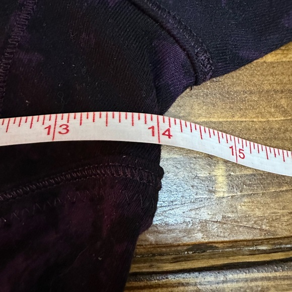 Lululemon Forme Jacket II *Textured Beautiful Baroque Deep Zinfandel Size 2 - Picture 9 of 10